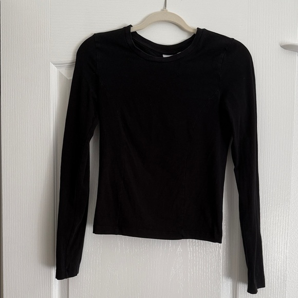 TNA Tops - TNA Black Long Sleeve Crewneck Top